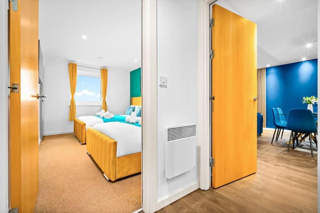 Spacious 2 Bed Apt B'Ham Cc With Parking Sleeps 7 Birmingam Exterior foto