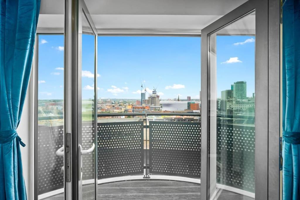 Spacious 2 Bed Apt B'Ham Cc With Parking Sleeps 7 Birmingam Exterior foto