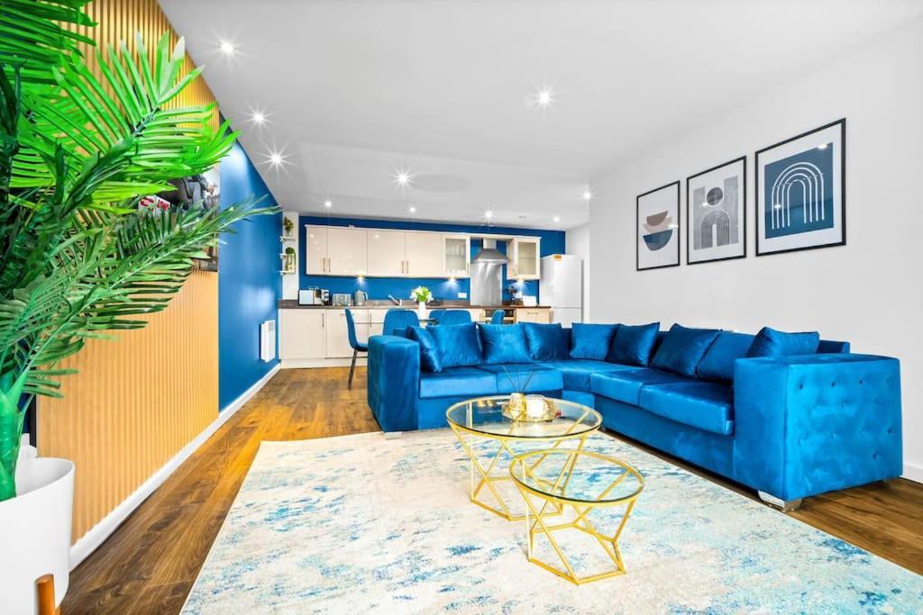 Spacious 2 Bed Apt B'Ham Cc With Parking Sleeps 7 Birmingam Exterior foto